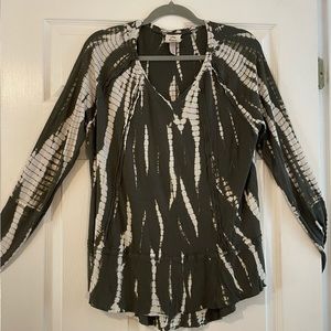 Knox Rose tie dye distressed seamed relaxed fit in olive and white